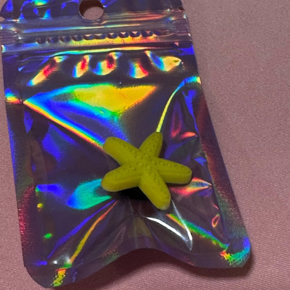 Croc charm